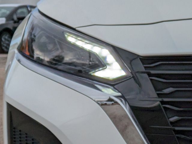 2025 Nissan Altima - Photo 10