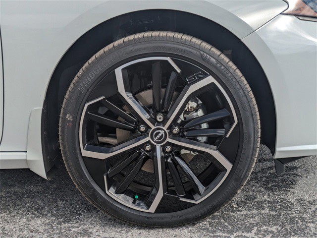 2025 Nissan Altima - Photo 11