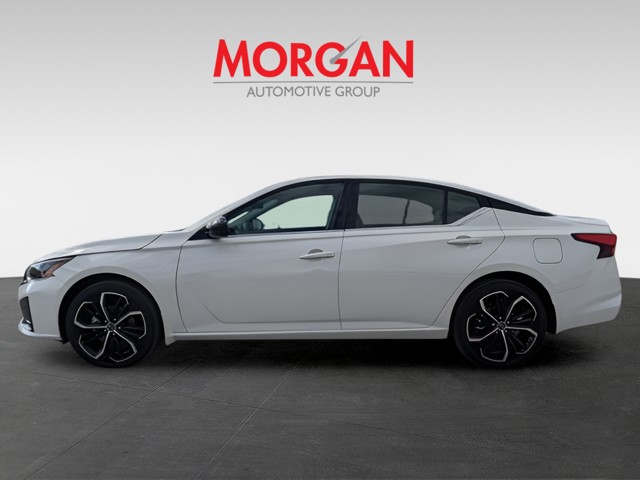 2025 Nissan Altima - Photo 9