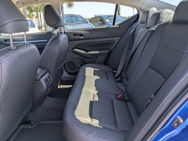 2025 Nissan Altima - Photo 13
