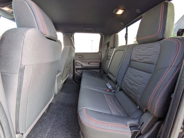 2026 Nissan Frontier - Photo 15