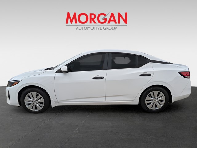 2025 Nissan Sentra - Photo 9