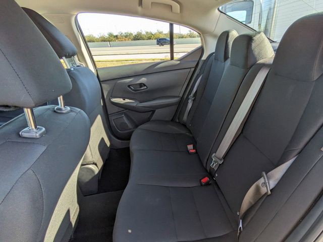 2025 Nissan Sentra - Photo 13