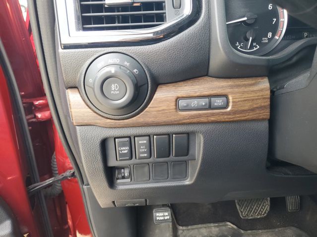 2023 Nissan Titan - Photo 13
