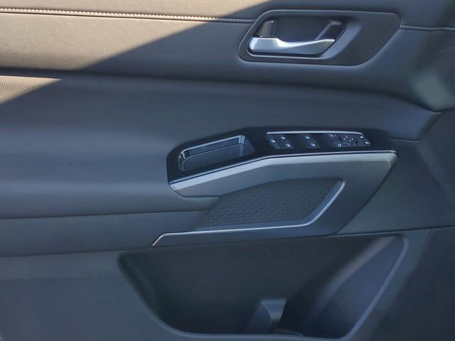 2025 Nissan Pathfinder - Photo 5