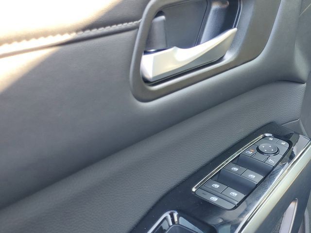 2025 Nissan Pathfinder - Photo 6