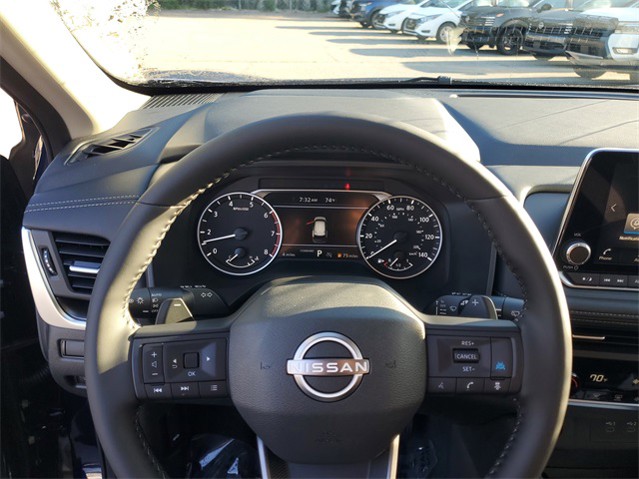 2026 Nissan Rogue - Photo 13