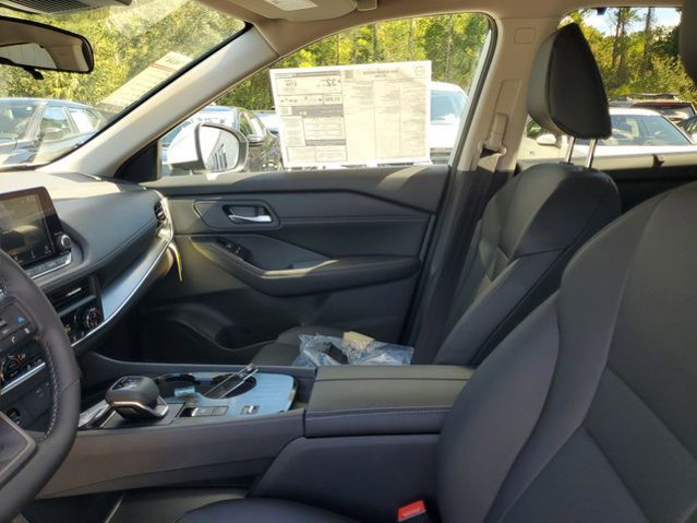 2026 Nissan Rogue - Photo 8