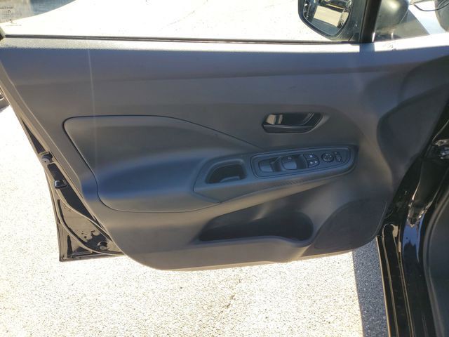 2025 Nissan Versa - Photo 5