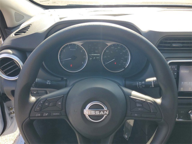 2025 Nissan Versa - Photo 15