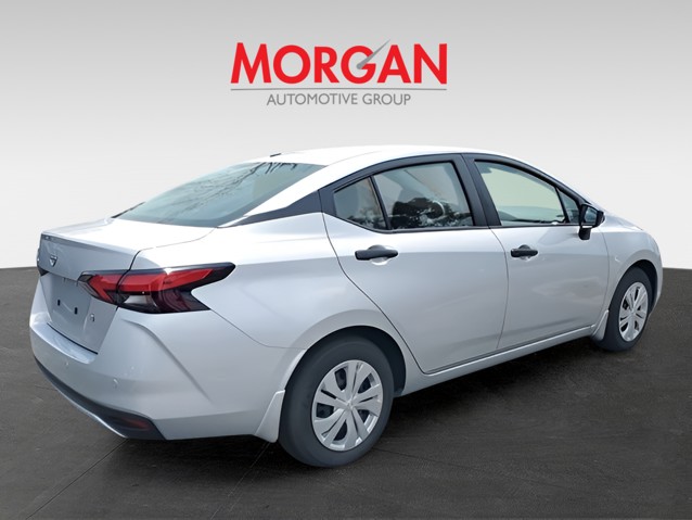 2025 Nissan Versa - Photo 3