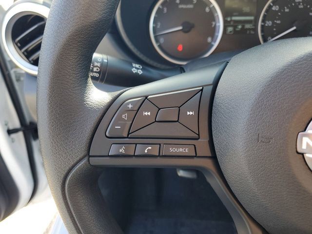 2025 Nissan Versa - Photo 11