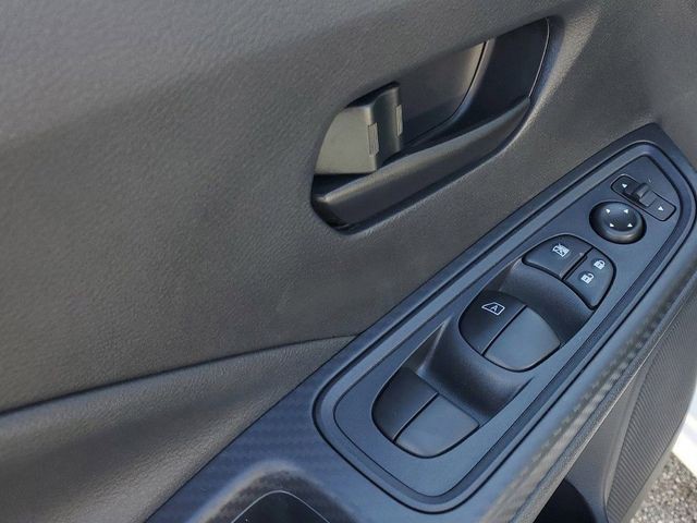 2025 Nissan Versa - Photo 6