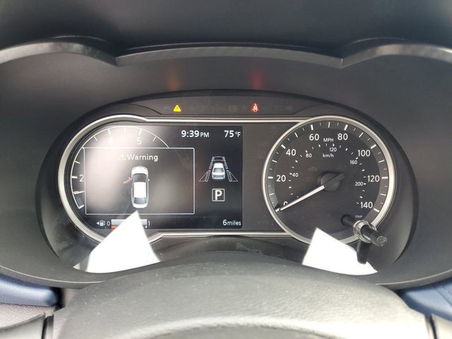 2025 Nissan Versa - Photo 14