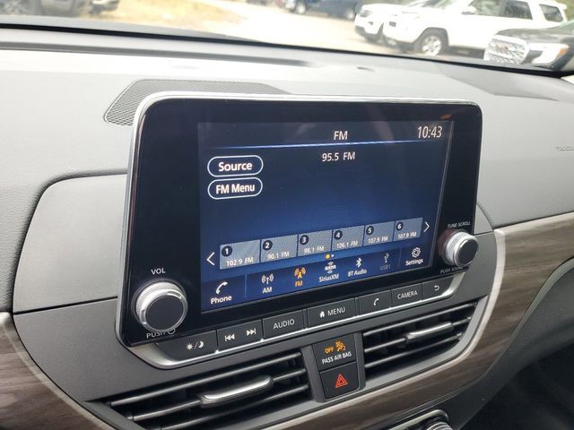 2025 Nissan Altima - Photo 15