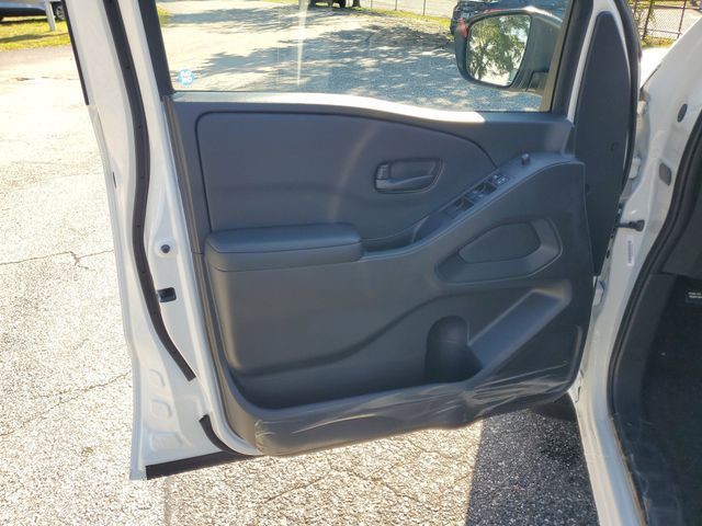 2026 Nissan Frontier - Photo 5