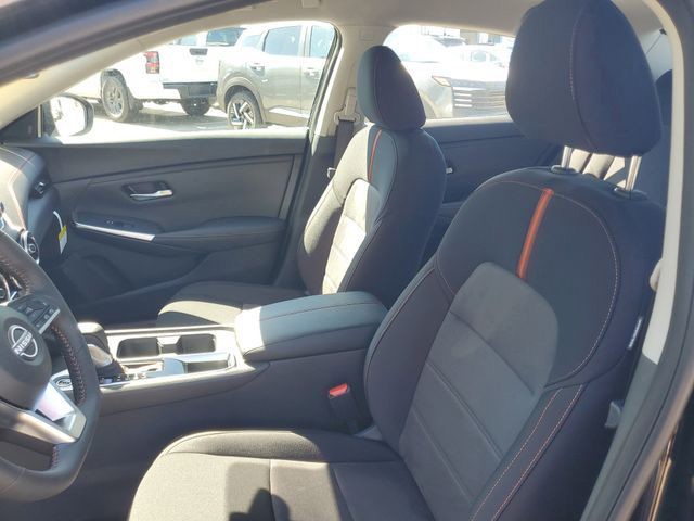 2025 Nissan Sentra - Photo 8