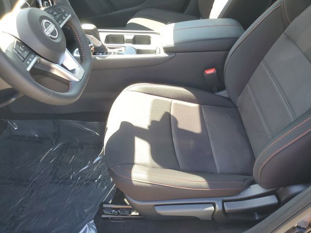 2025 Nissan Sentra - Photo 9