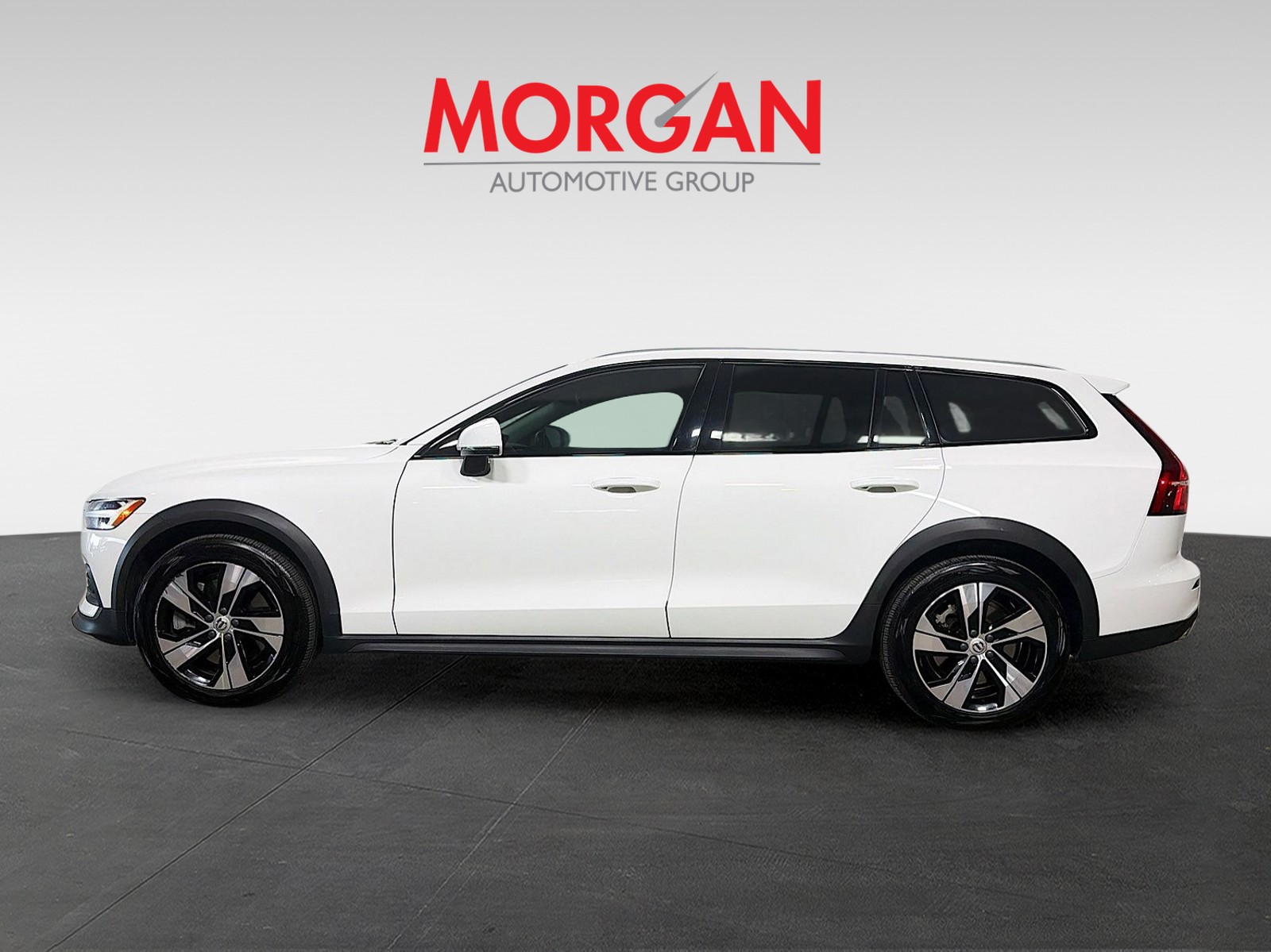 2020 Volvo V60 Cross Country - Photo 7