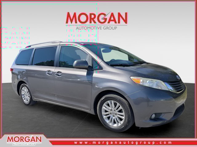 2016 Toyota Sienna XLE