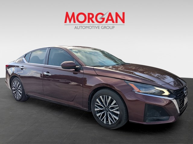 2023 Nissan Altima - Photo 2