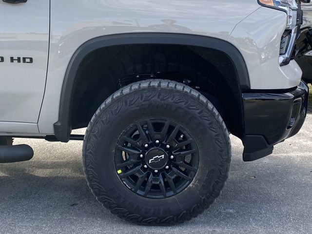 2026 Chevrolet Silverado 2500HD - Photo 13