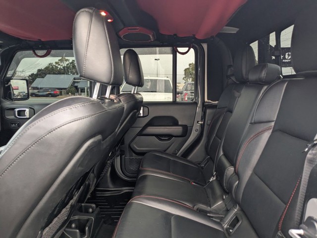 2021 Jeep Gladiator - Photo 12