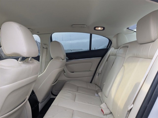 2011 Lincoln MKS - Photo 10