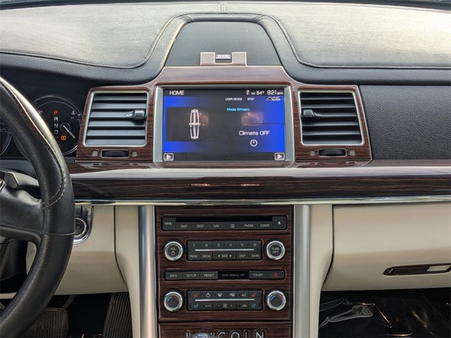 2011 Lincoln MKS - Photo 13