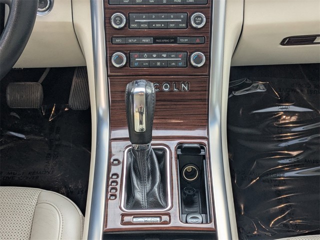 2011 Lincoln MKS - Photo 14