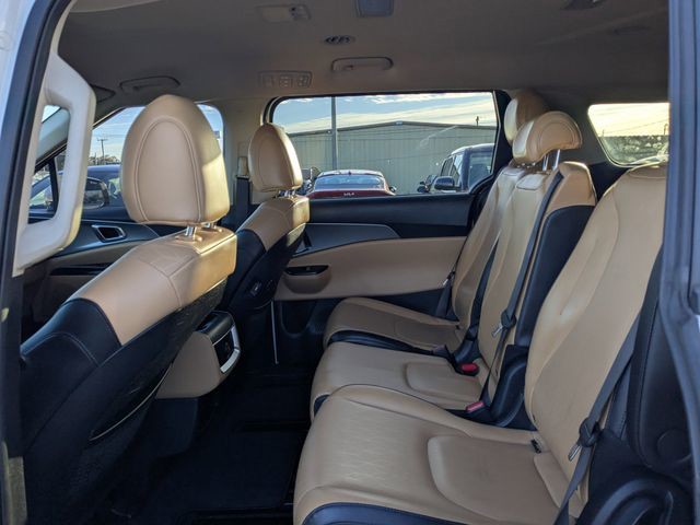 2023 Kia Carnival - Photo 12