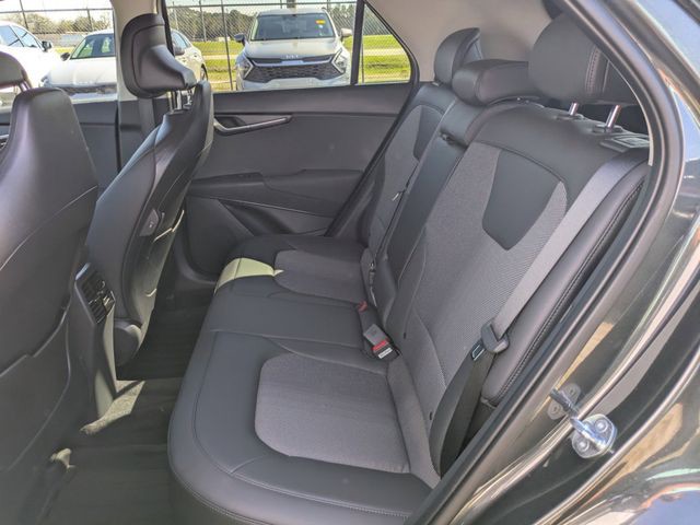2025 Kia Niro - Photo 13
