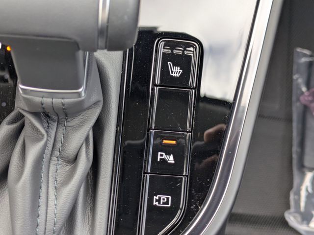 2025 Kia Niro - Photo 24