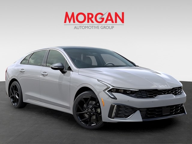 2026 Kia K5 - Photo 3