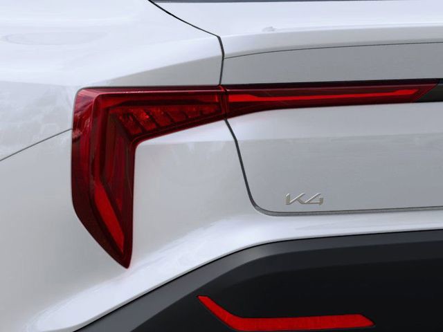 2025 Kia K4 - Photo 12