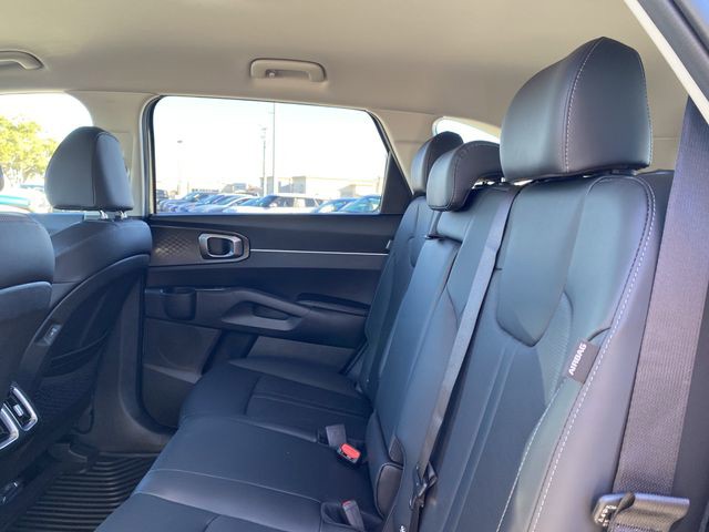 2026 Kia Sorento - Photo 12