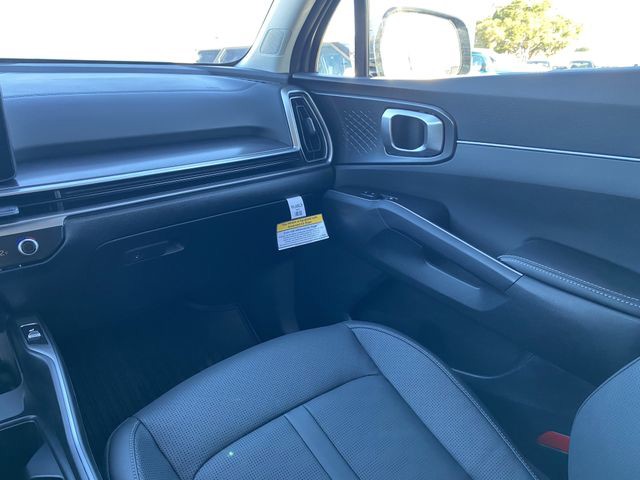 2026 Kia Sorento - Photo 15
