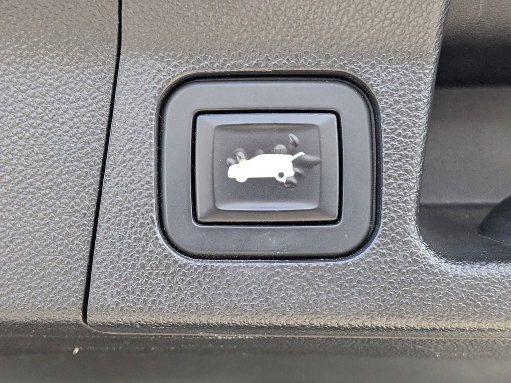 2017 GMC Acadia - Photo 13