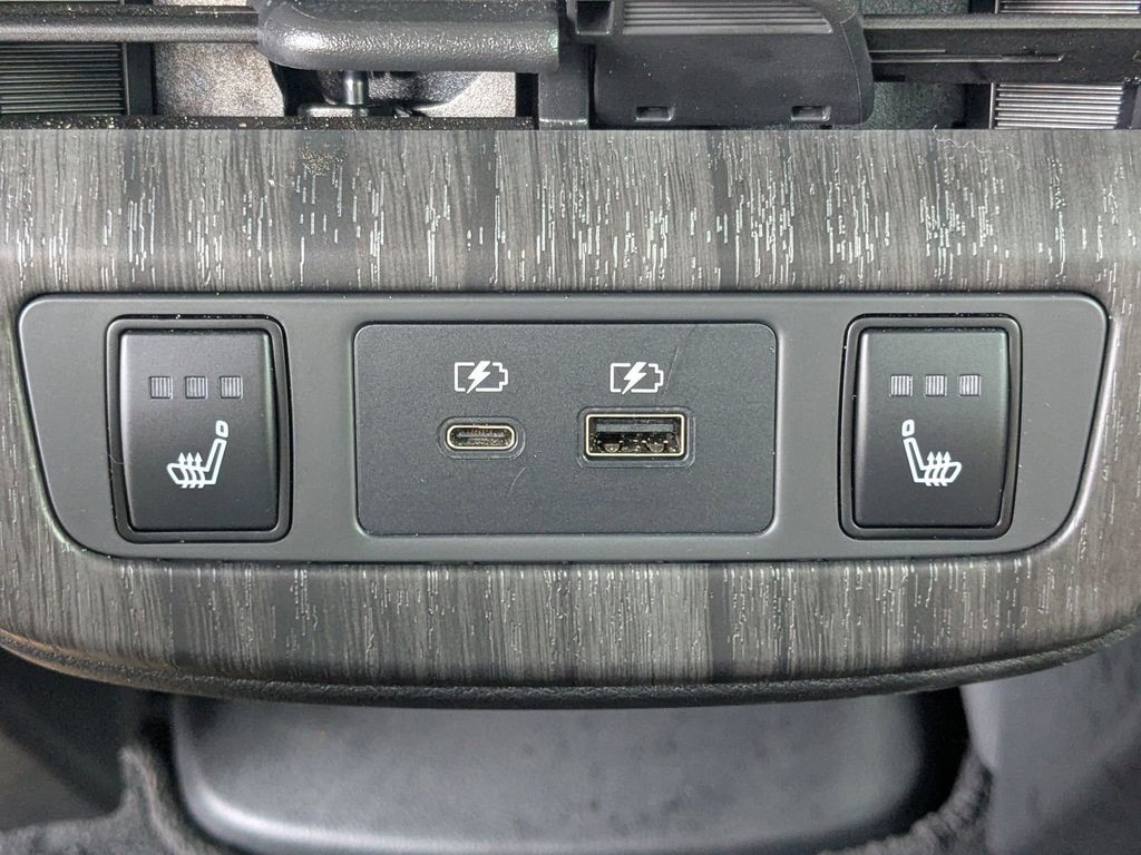 2023 Nissan Ariya - Photo 14