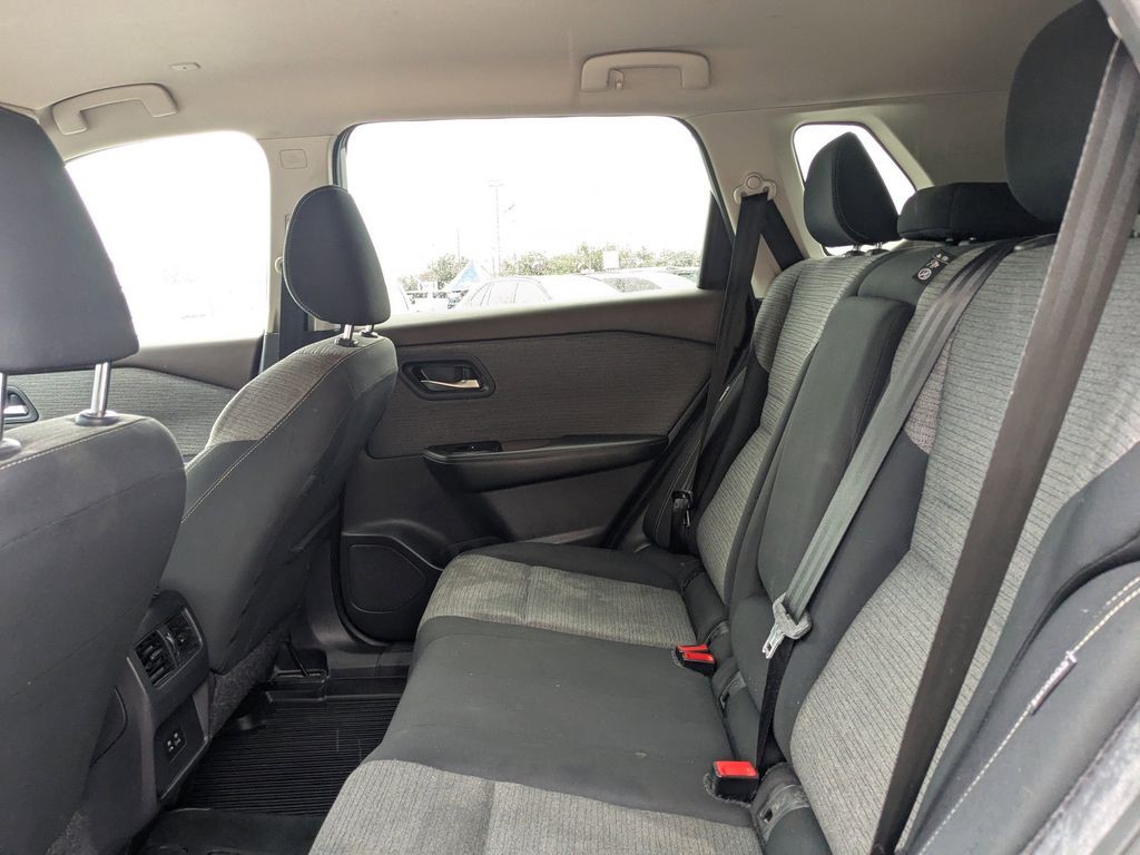 2023 Nissan Rogue - Photo 12