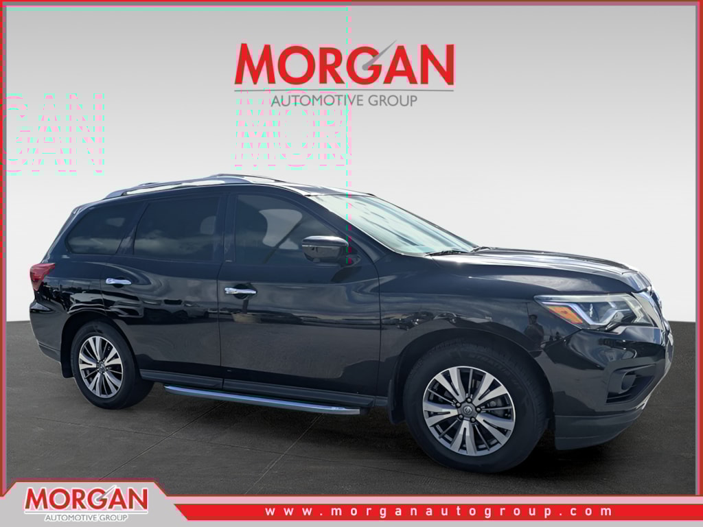 2020 Nissan Pathfinder SL