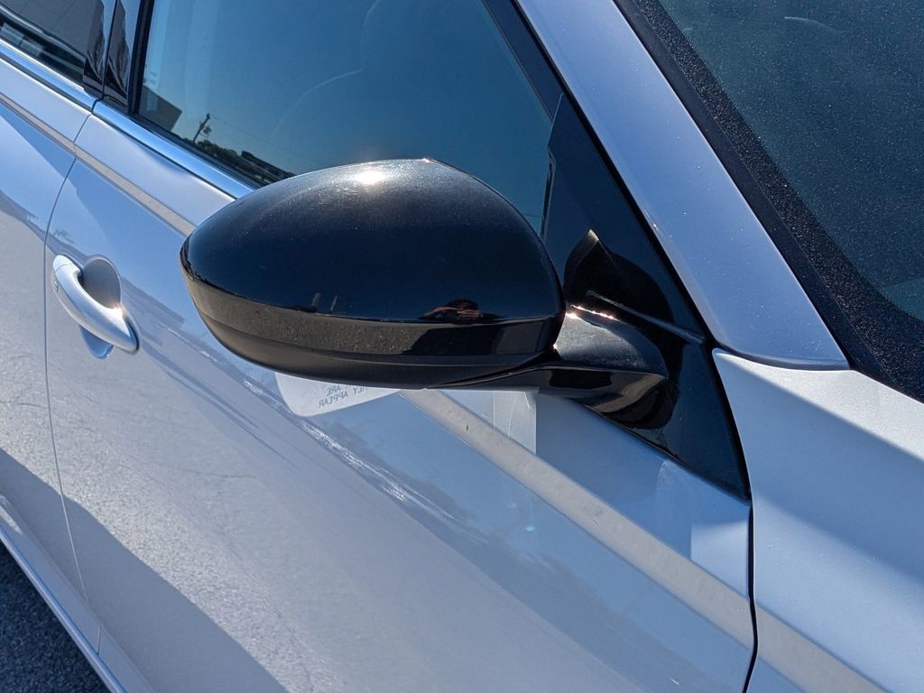 2024 Nissan Altima - Photo 9