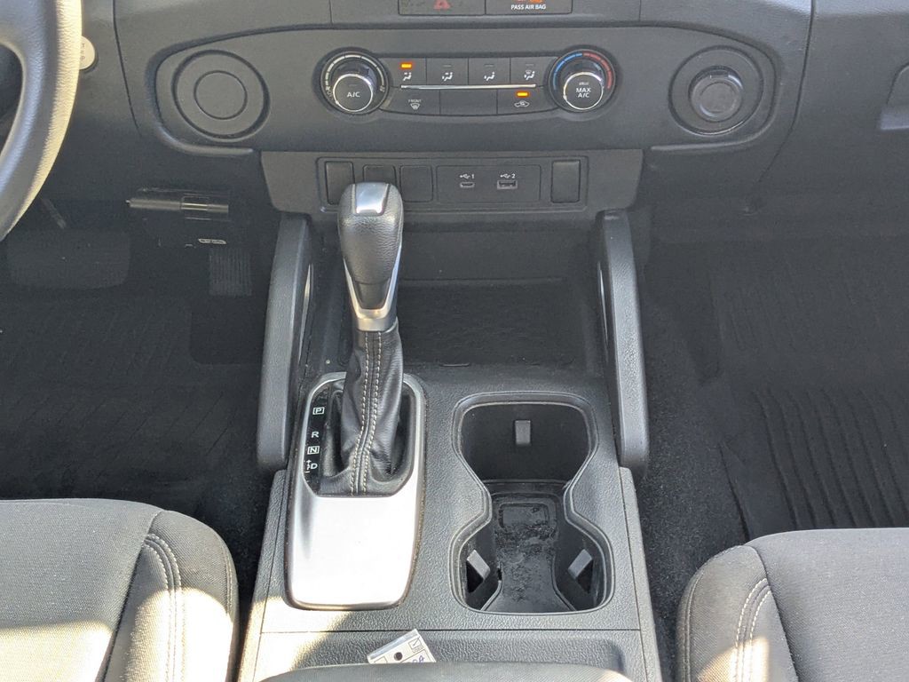 2022 Nissan Frontier - Photo 15