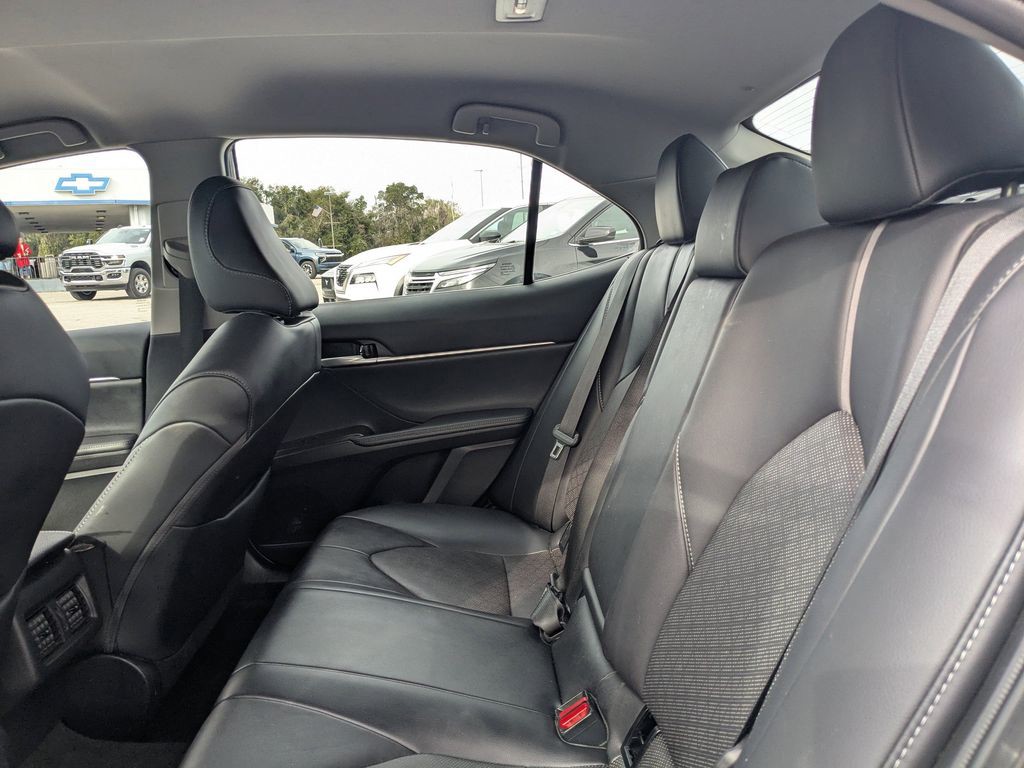 2024 Toyota Camry - Photo 11