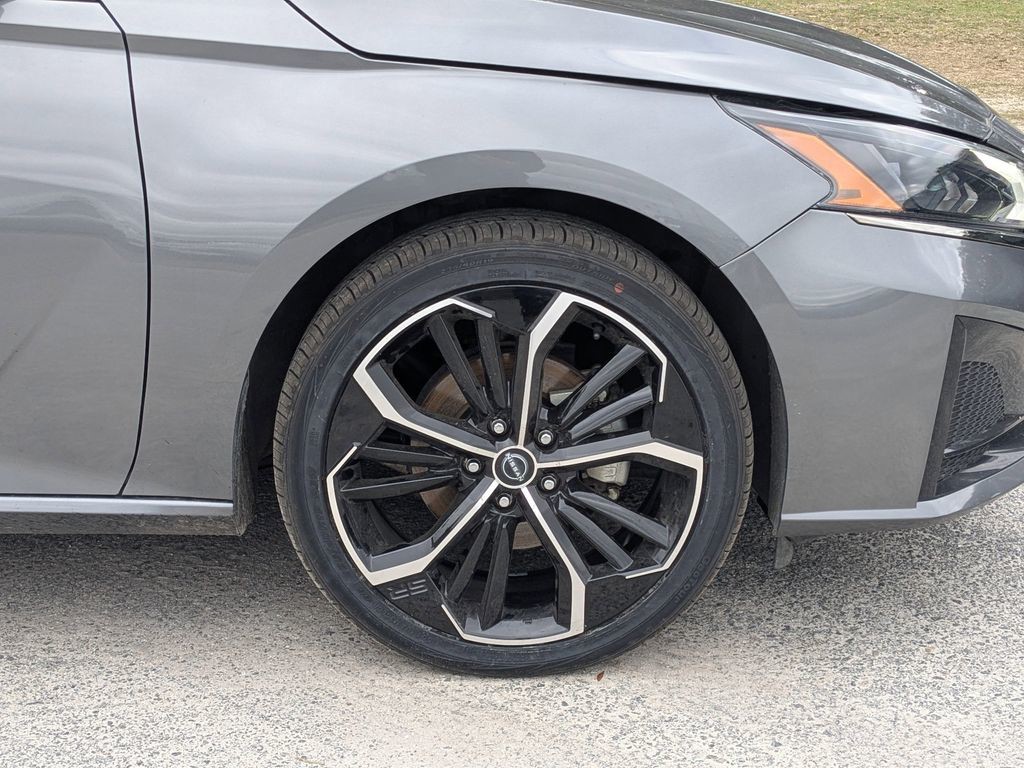 2023 Nissan Altima - Photo 11