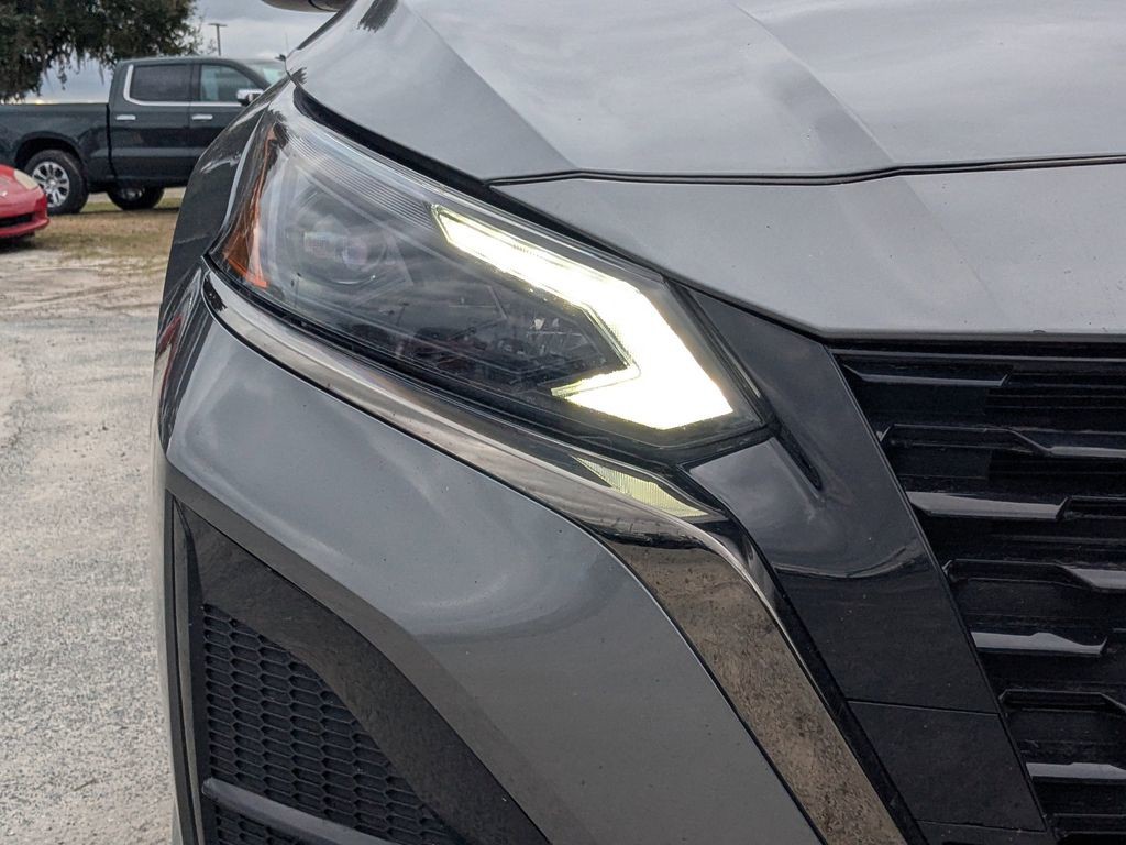 2023 Nissan Altima - Photo 9