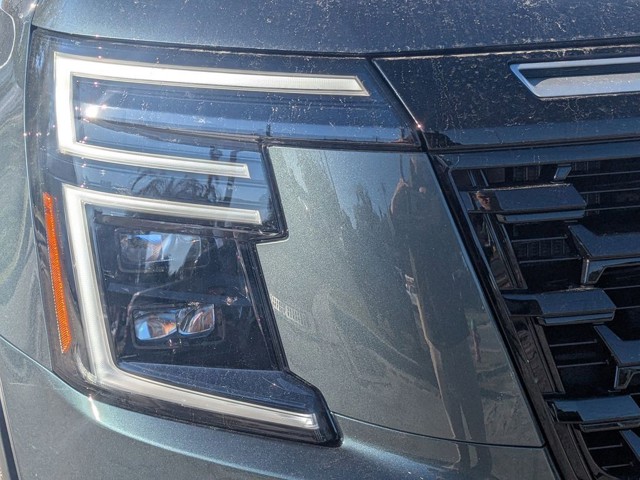 2025 Nissan Armada - Photo 8