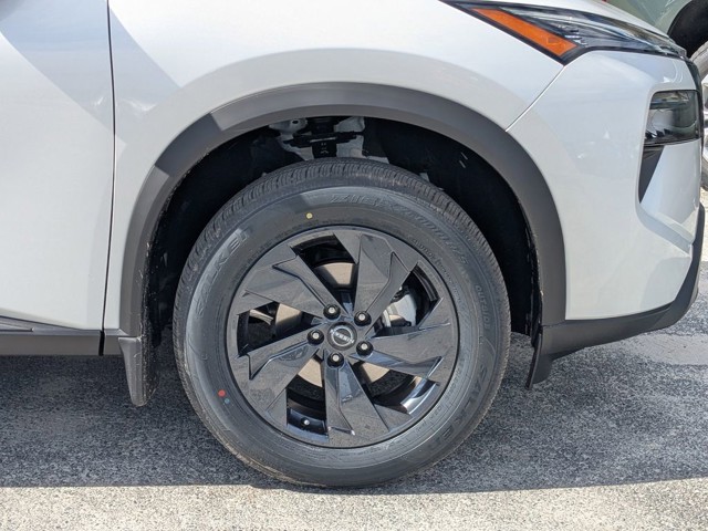 2026 Nissan Rogue - Photo 12