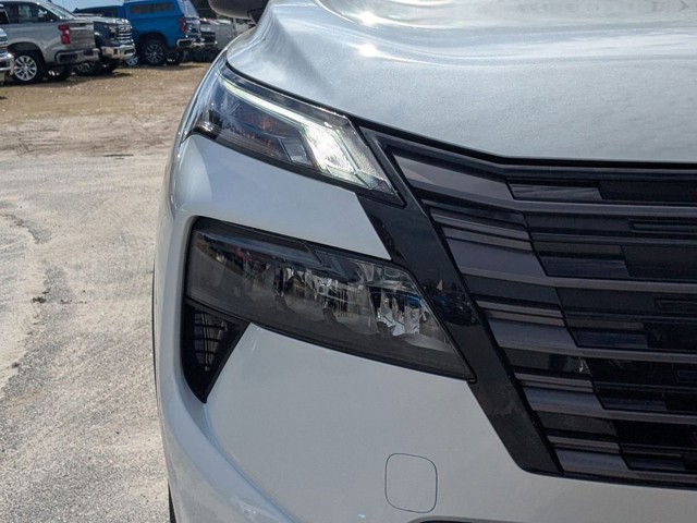 2026 Nissan Rogue - Photo 9