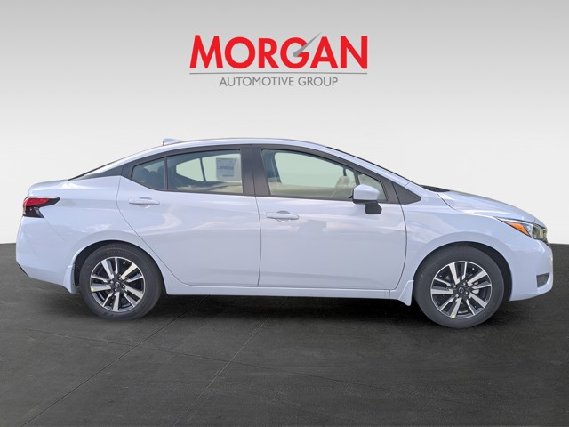 2025 Nissan Versa - Photo 7